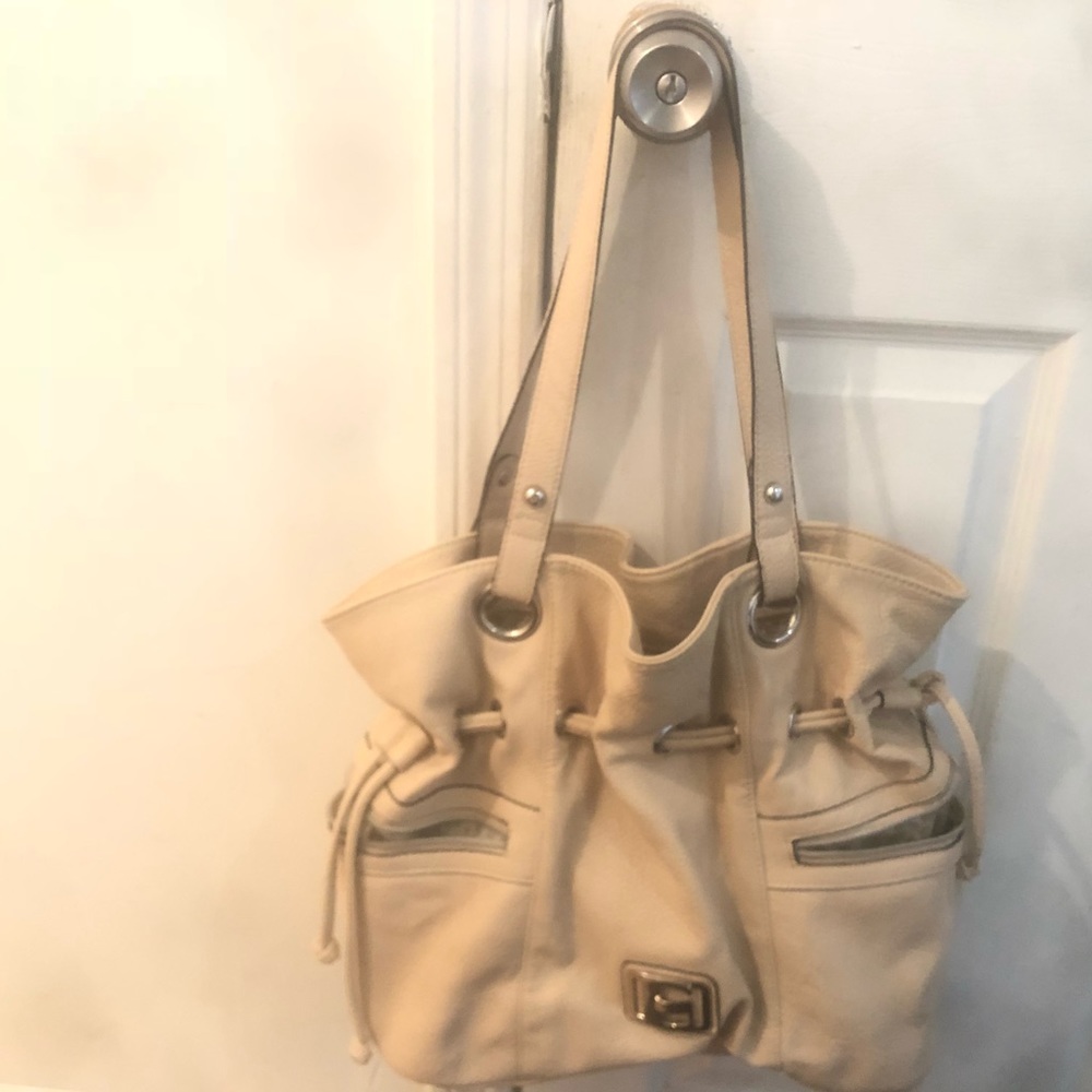 Guess hand bag❤️❤️❤️